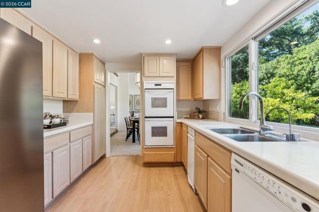410 Dunblane Dr, Walnut Creek, CA 94598
