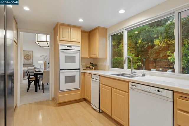 410 Dunblane Dr, Walnut Creek, CA 94598