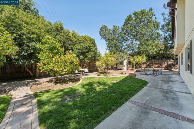410 Dunblane Dr, Walnut Creek, CA 94598