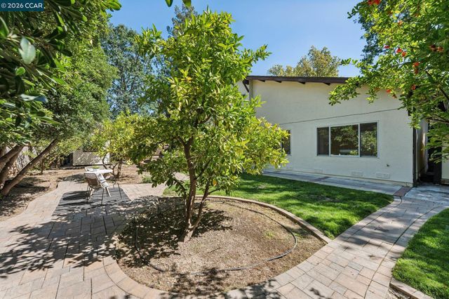 410 Dunblane Dr, Walnut Creek, CA 94598