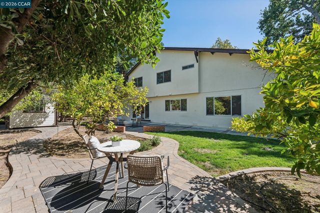 410 Dunblane Dr, Walnut Creek, CA 94598