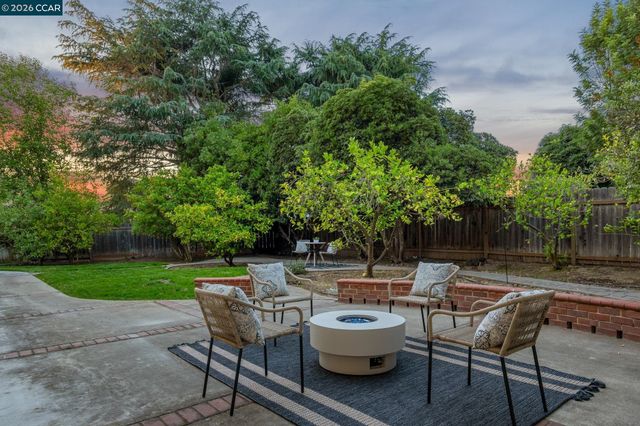 410 Dunblane Dr, Walnut Creek, CA 94598