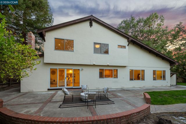 410 Dunblane Dr, Walnut Creek, CA 94598