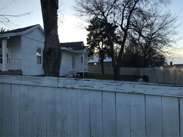 801 Gay Hill Street, Brenham, TX 77833