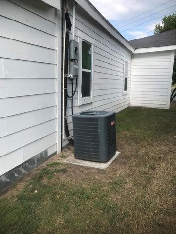 801 Gay Hill Street, Brenham, TX 77833