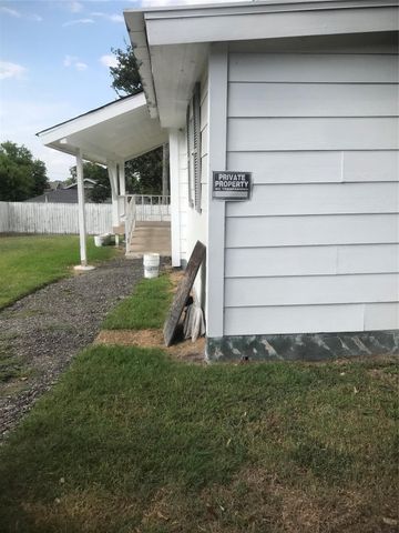 801 Gay Hill Street, Brenham, TX 77833