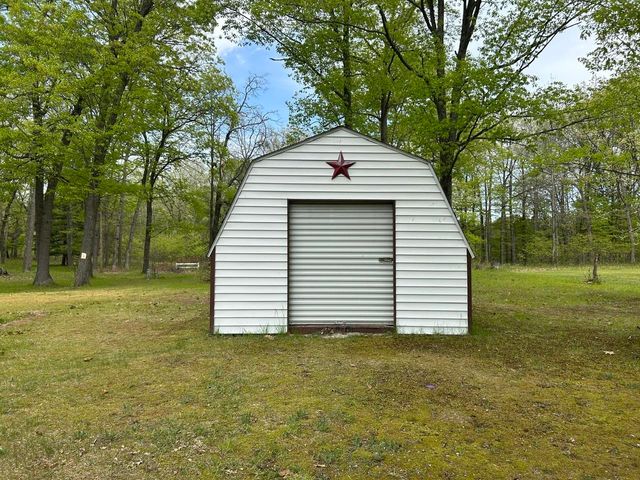 6320 Elk Lake Road, Gladwin, MI 48624