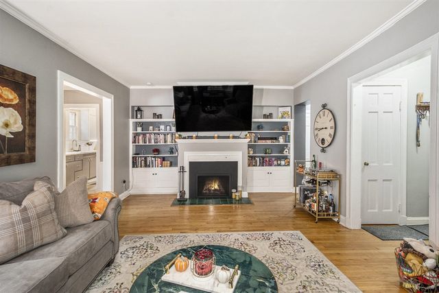 1555 Beardsley Avenue, Muskegon, MI 49441