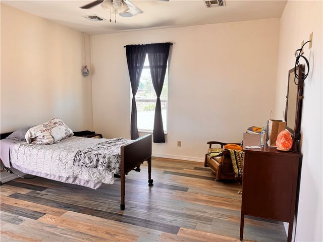 1790 S Gleeson Road, Golden Valley, AZ 86413