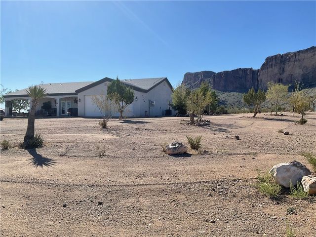 1790 S Gleeson Road, Golden Valley, AZ 86413