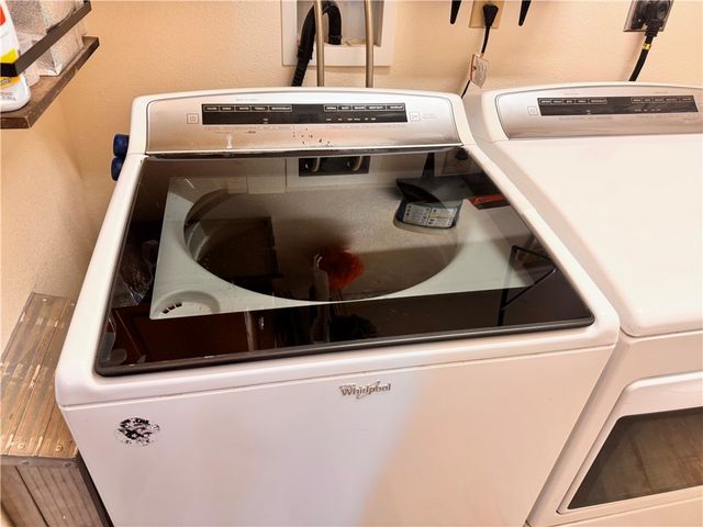 1790 S Gleeson Road, Golden Valley, AZ 86413