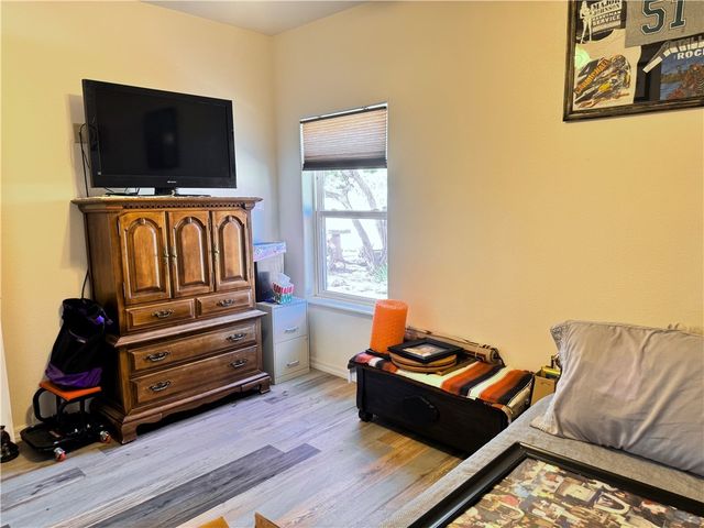 1790 S Gleeson Road, Golden Valley, AZ 86413