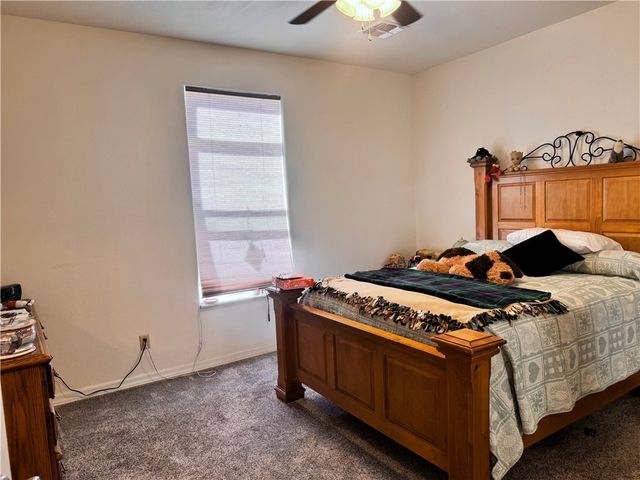 1790 S Gleeson Road, Golden Valley, AZ 86413