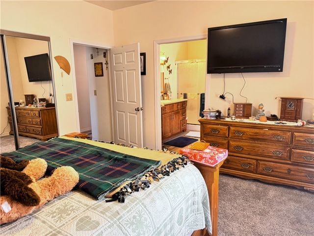 1790 S Gleeson Road, Golden Valley, AZ 86413