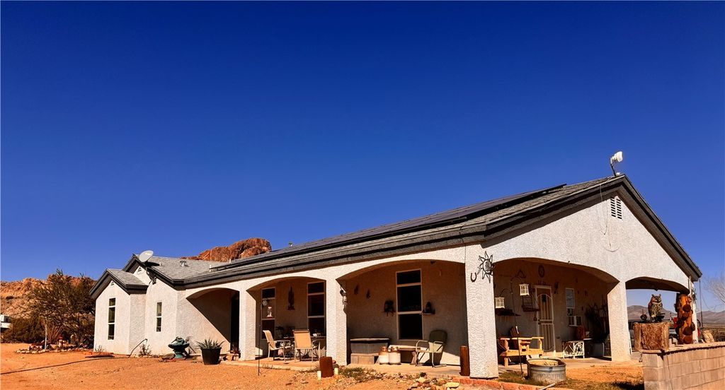 1790 S Gleeson Road, Golden Valley, AZ 86413