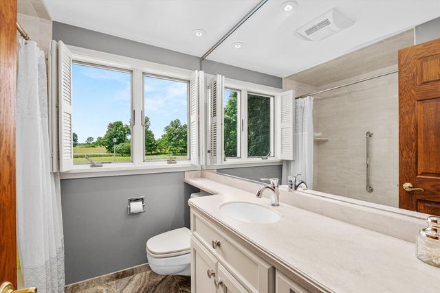 6N056 Surrey Road, Wayne, IL 60184
