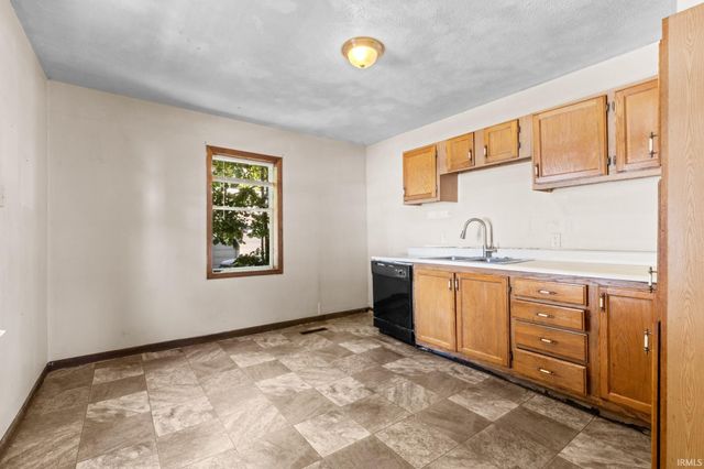 330 N 3rd Street, Elkhart, IN 46516