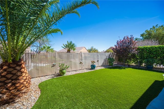 7528 Lintwhite Street, North Las Vegas, NV 89084