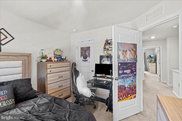 435 MONTE FARM RD, Mount Laurel, NJ 08054