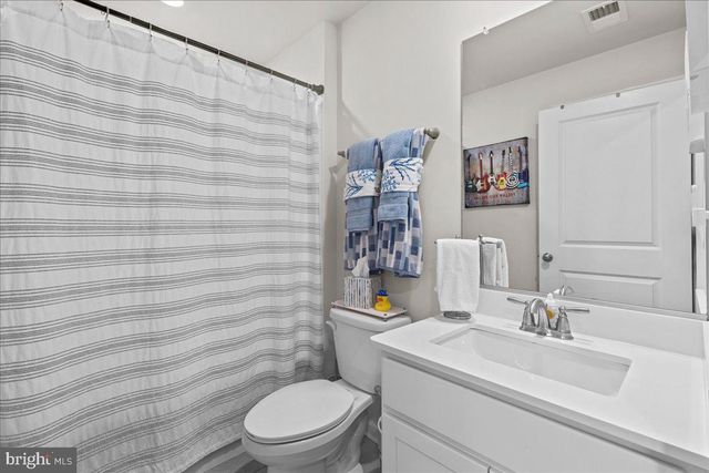 435 MONTE FARM RD, Mount Laurel, NJ 08054