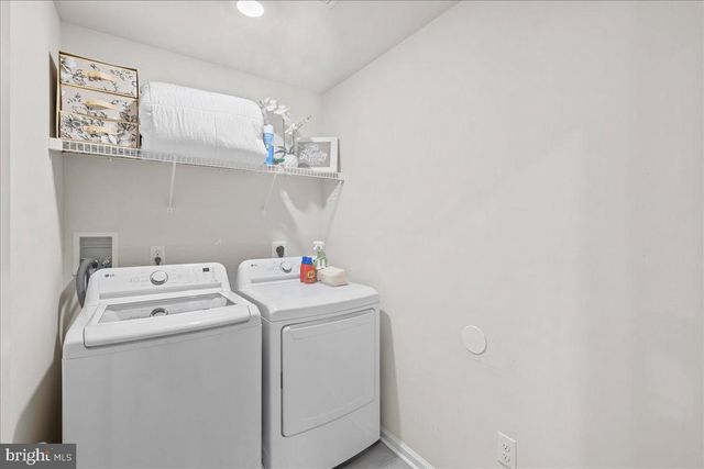 435 MONTE FARM RD, Mount Laurel, NJ 08054