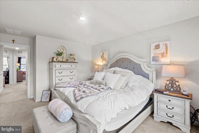 435 MONTE FARM RD, Mount Laurel, NJ 08054