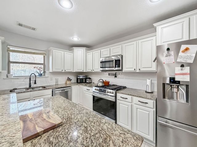 4403 W Murfield Drive, Rogers, AR 72758