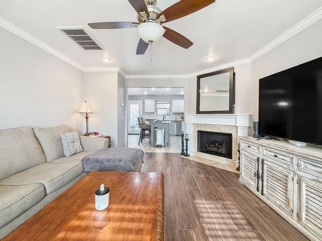 4403 W Murfield Drive, Rogers, AR 72758