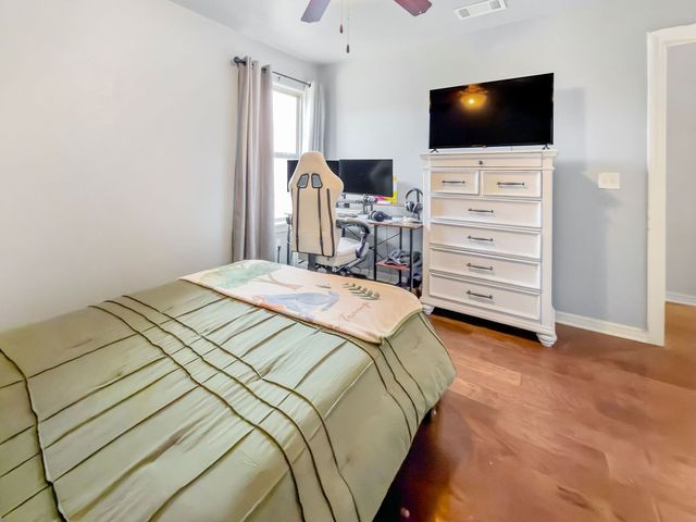 4403 W Murfield Drive, Rogers, AR 72758