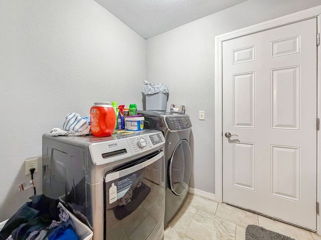 4403 W Murfield Drive, Rogers, AR 72758