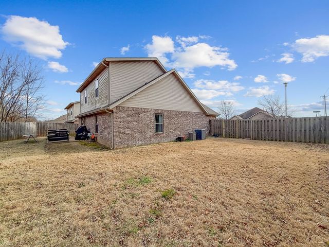 4403 W Murfield Drive, Rogers, AR 72758