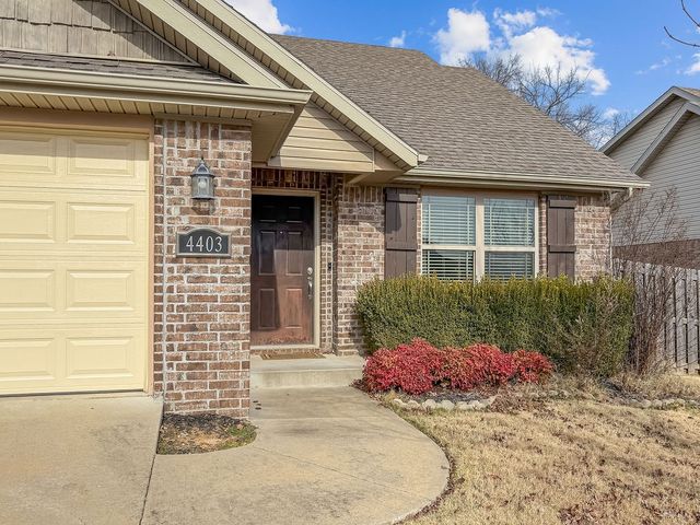 4403 W Murfield Drive, Rogers, AR 72758