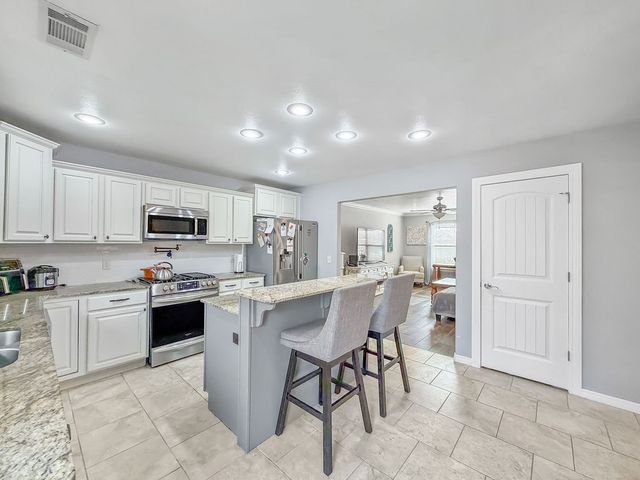 4403 W Murfield Drive, Rogers, AR 72758