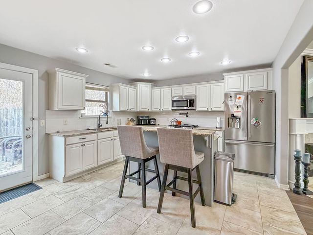 4403 W Murfield Drive, Rogers, AR 72758