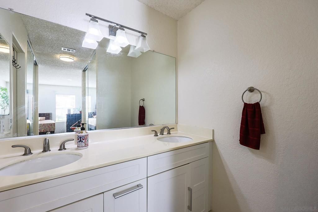 Image 13 of property listing at 10894 Aderman Ave 191, San Diego, CA 92126