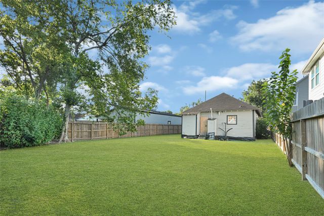 4013 King Street, Houston, TX 77026