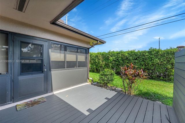 14664 Bonaire Boulevard 9-1, Delray Beach, FL 33446