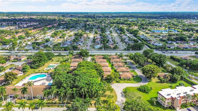 14664 Bonaire Boulevard 9-1, Delray Beach, FL 33446