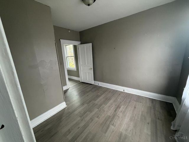 3514 Bevis Avenue, Cincinnati, OH 45207