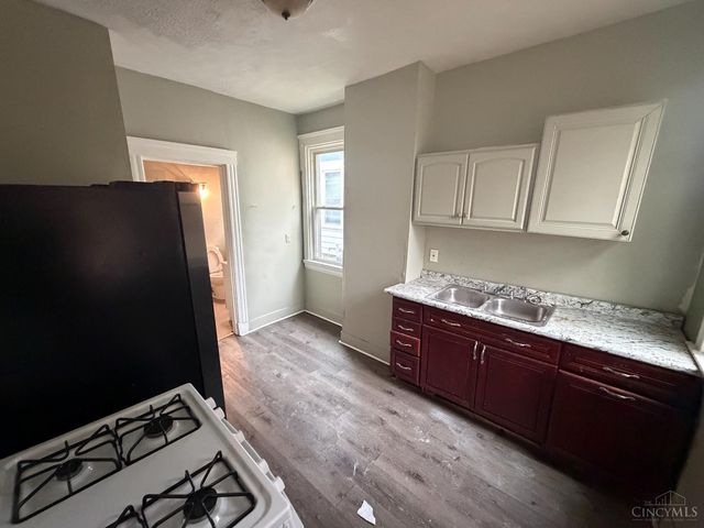 3514 Bevis Avenue, Cincinnati, OH 45207