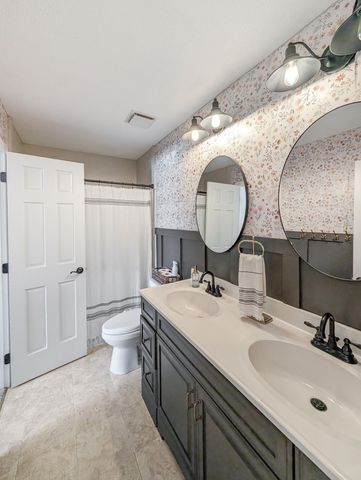 14223 E 143rd Lane, Burnsville, MN 55337