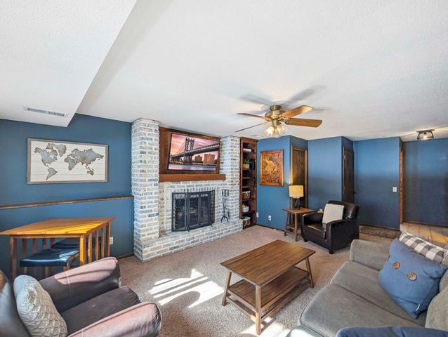 14223 E 143rd Lane, Burnsville, MN 55337