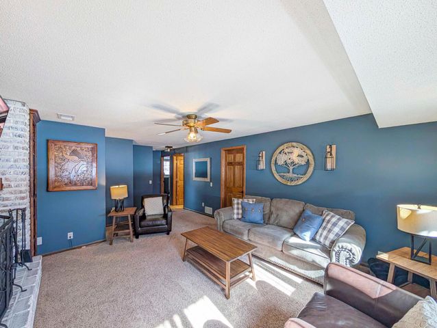 14223 E 143rd Lane, Burnsville, MN 55337