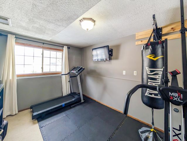 14223 E 143rd Lane, Burnsville, MN 55337