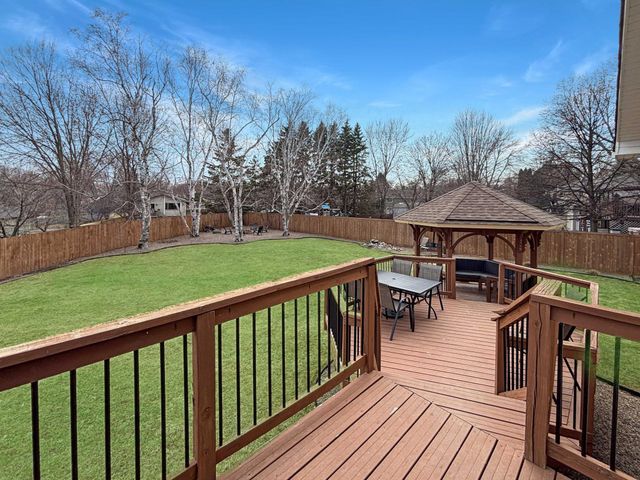 14223 E 143rd Lane, Burnsville, MN 55337