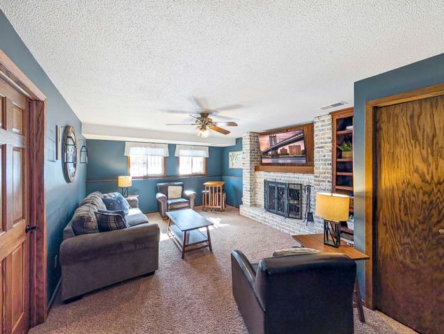 14223 E 143rd Lane, Burnsville, MN 55337