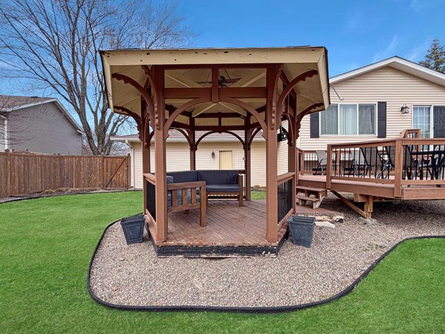 14223 E 143rd Lane, Burnsville, MN 55337