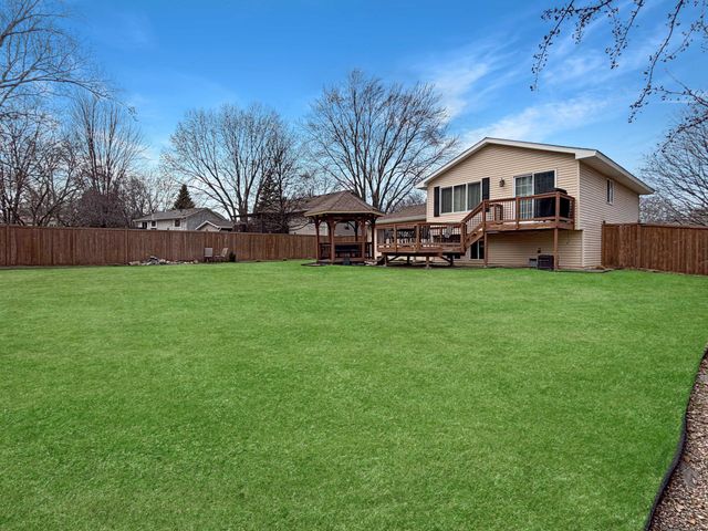 14223 E 143rd Lane, Burnsville, MN 55337