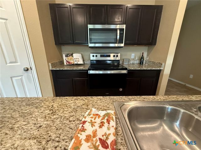 6112 Sally Ride Lane, Killeen, TX 76543