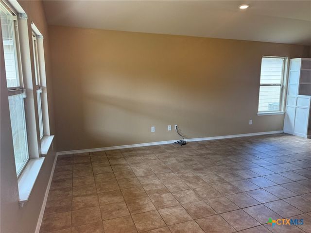 6112 Sally Ride Lane, Killeen, TX 76543